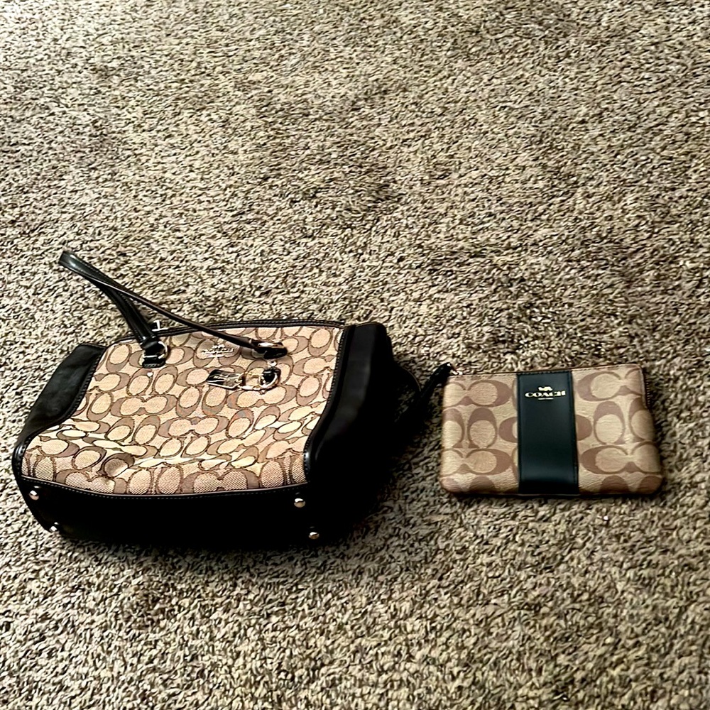 Brand New Unused Coach Wristlet and Purse